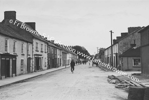 PALLASKENRY VILLAGE STREET WITH COTTAGES